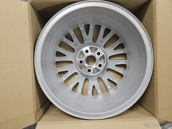 Alu Škoda Octavia 1 L&K 1U0601025L - NOVÉ - 2