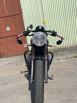 Triumph street twin 900 - 2