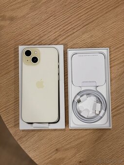 Nový iPhone 15 128 GB - 2