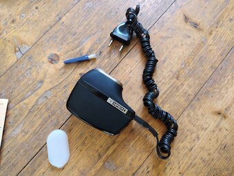 Holící strojek - 2