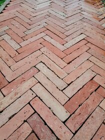 Cihlová dlažba parketa staré cihly - 2