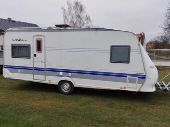 HOBBY 540UFe č.242. Pro 4. Fr. postel. Sprcha. Rok 2006 - 2