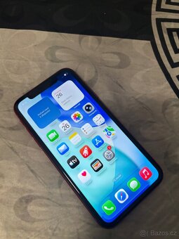 iPhone 11 64 GB - 2