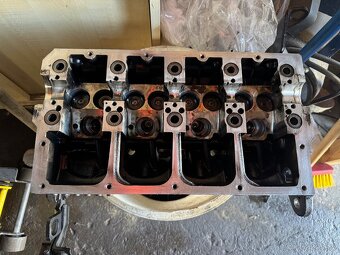 Hlava motoru 1.9tdi - 2