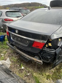 BMW F01 na náhradní díly - 2