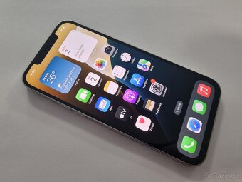 Apple iPhone 12 Pro Max 128GB Stříbrný - 2