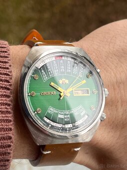 Hodinky vecny kalendar / zeleny cifernik - 2