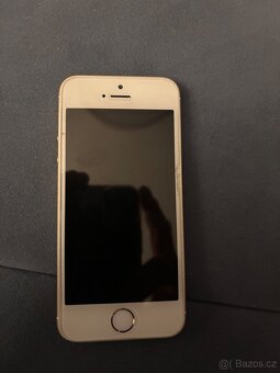 Iphone SE na dily/opravu - 2