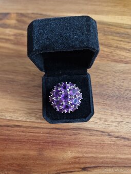 Krásný nový stříbrný prstýnek s fialov. amethysty - 2
