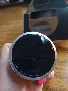 Nový přídavný budík Turbo 2.0 bar 52mm - 2
