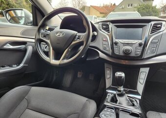 Hyundai i40 1.6-NOVÝ MODEL-NAVI-TAŽNÉ 1.8T - 2