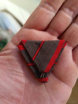 Prodám stuhu k vyznamenání Laeso Militi, císař Karel - 2