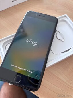 Apple iPhone SE 2020 (gen 2) Black 64GB model A2783 - 2