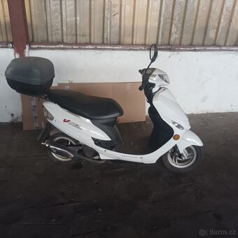 Peugeot - 2