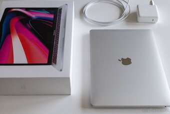 Macbook Pro M2, 13", 8GB, 256 disk - 2