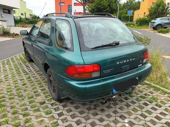 Prodám imprezi 1.6 - 2