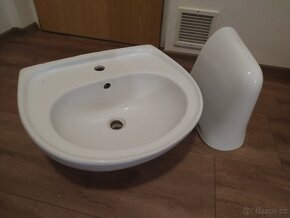 umyvadlo s krytem sifonu - 2