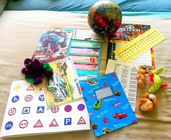 Lego, hračky, škola - 2