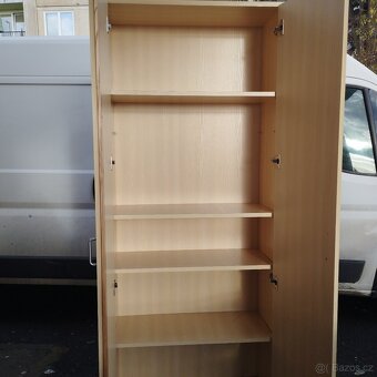 Šatní skříň - 2