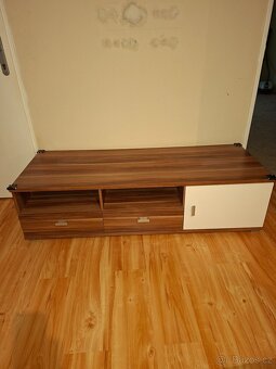 Tv stolek - 2