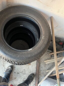 Zimní pneu 4x 215x65R16 - 2