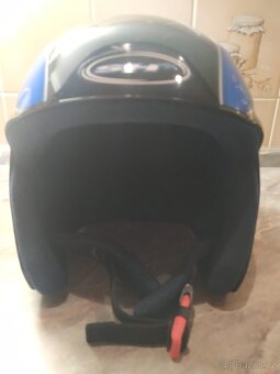 Lyžařska helma - 2