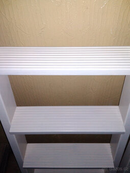 Schůdky ze dřeva o 6 příčkách - 2