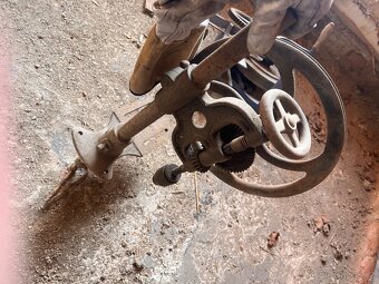 Rucni stojanova vrtačka - 2