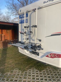 Nosič kol Thule - 2