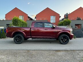 DODGE RAM  CLASSIC HEMI LONGBED 6 míst - 2