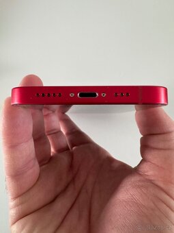 Pekny Apple iPhone 13 128GB Red - 2
