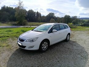 Opel Astra 1.7 CDTI Combi, 2011, 81kW, Klima, Nový DPF - 2
