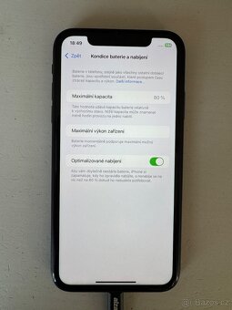 iPhone Xr 64GB, plně funkční, prasklá záda - 2