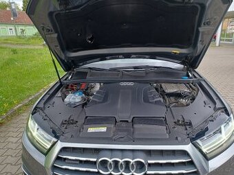 Q7 3.0 TDI V6 200kW q.8AT,ČR,MATRIX,Bose,2x21",7míst - 2