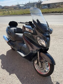 Suzuki Burgman 650 exkluzive - 2