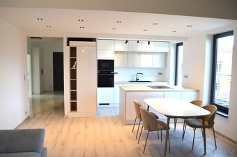 Mezonetový nový byt 4+kk, 121m2, terasa 17m2, kóje 7m2, dvě - 2