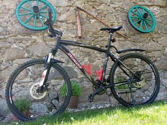 Horské kolo Specialized Hardrock, 8.900,- Kč - 2