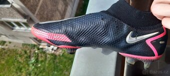Kopačky Nike Phantom GT Elite Dynamic Fit FG černo růžové - 2