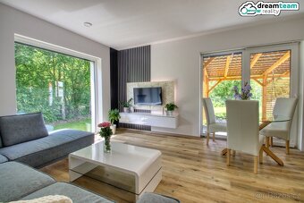 Sympatický bungalov 4+kk s moderním designem - 3 ložnice, te - 2