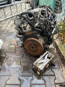 Fiat Stilo motor 1.9jtd 85kw na dily - 2