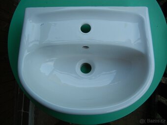 Umyvadlo JIKA Lyra Plus 450x365mm - 2