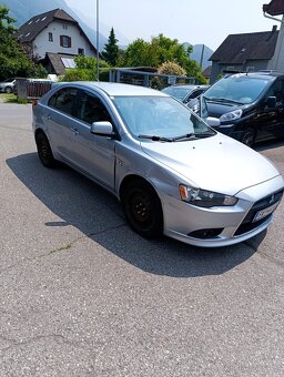 Mitsubishi Lancer 1.5 i - 2
