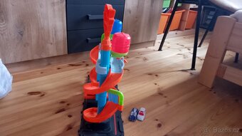 Prodám Hot Wheels - 2