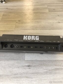 KORG POLY - 800 - 2