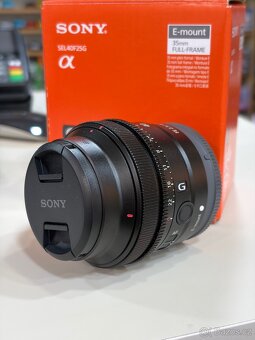 Sony FE 40mm f/2.5 G - 2