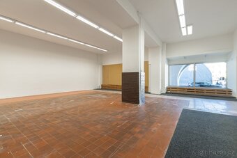 Pronájem obchod, Nový Jičín, Masarykovo náměstí - 2