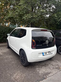 Pronajem auta pro rozvoz jídla VW Up CNG - 2