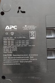 Záložní zdroj APC Back-UPS ES 550 - 2