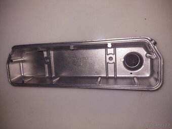 Víko ventilů škoda 136rapid favorit 130LR Felicia MPi 50kw - 2