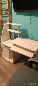 Prodám psací stůl - 2